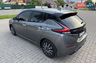 Хетчбек Nissan Leaf 2022 в 