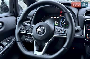 Хетчбек Nissan Leaf 2020 в 