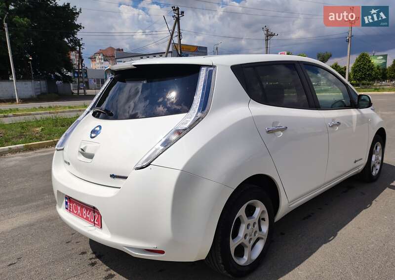 Хетчбек Nissan Leaf 2016 в Києві