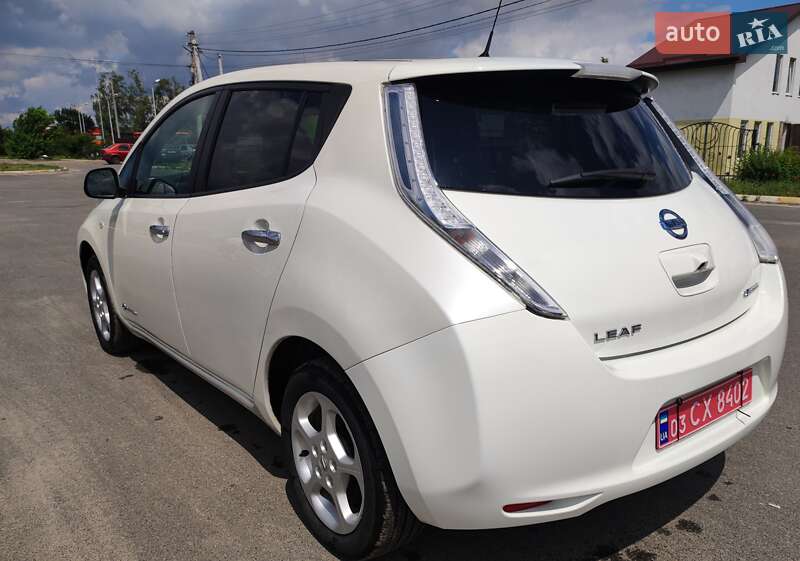 Хетчбек Nissan Leaf 2016 в Києві