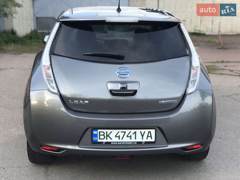 Хэтчбек Nissan Leaf 2015 в Нежине