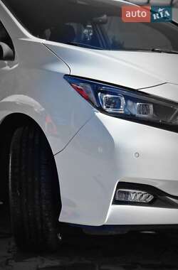 Хэтчбек Nissan Leaf 2019 в Глухове