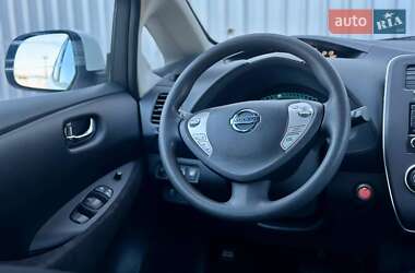 Хетчбек Nissan Leaf 2016 в 