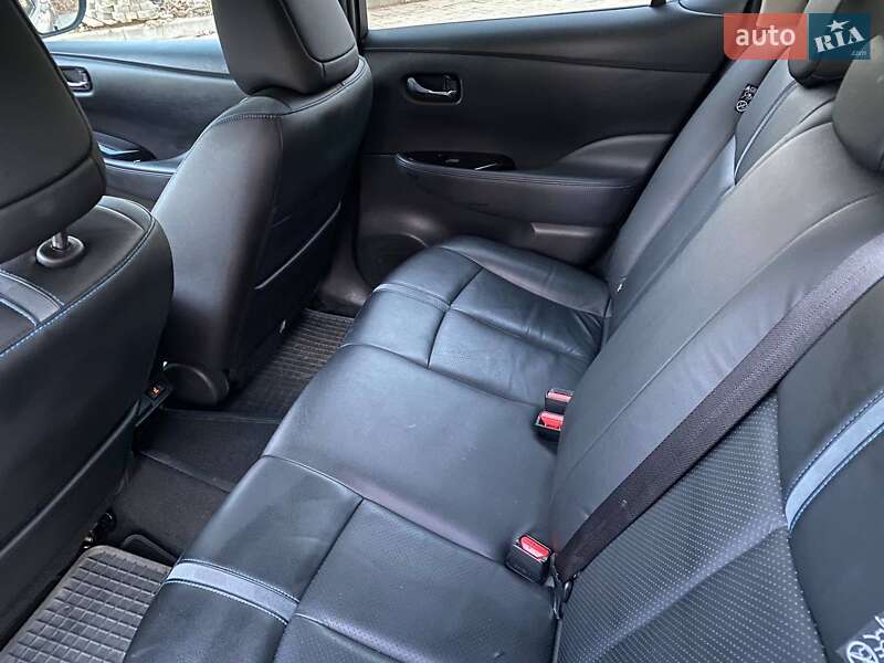 Хэтчбек Nissan Leaf 2020 в Львове