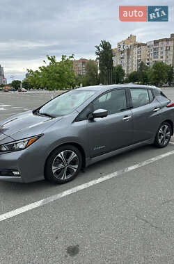Хетчбек Nissan Leaf 2018 в 