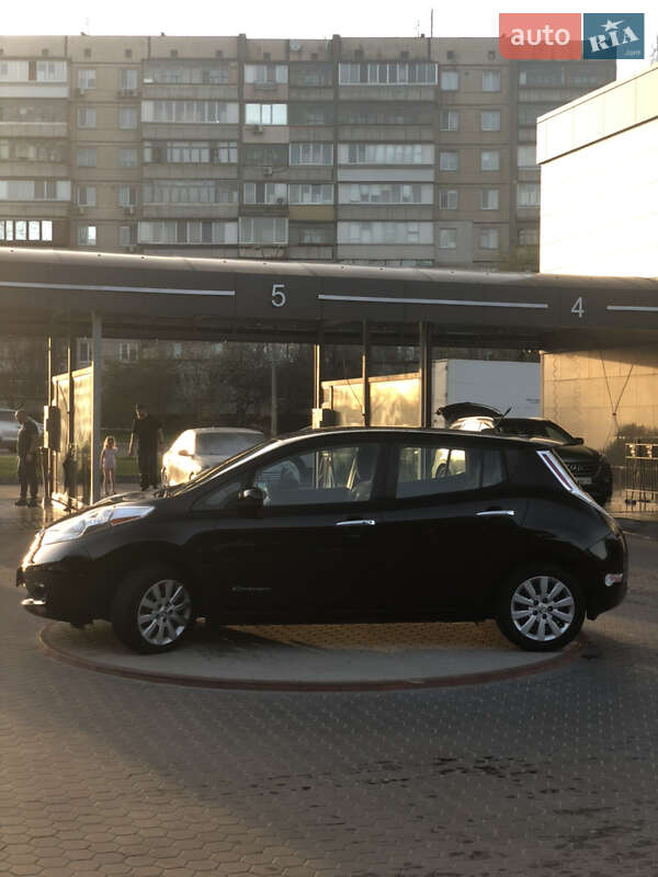 Хетчбек Nissan Leaf 2017 в Броварах