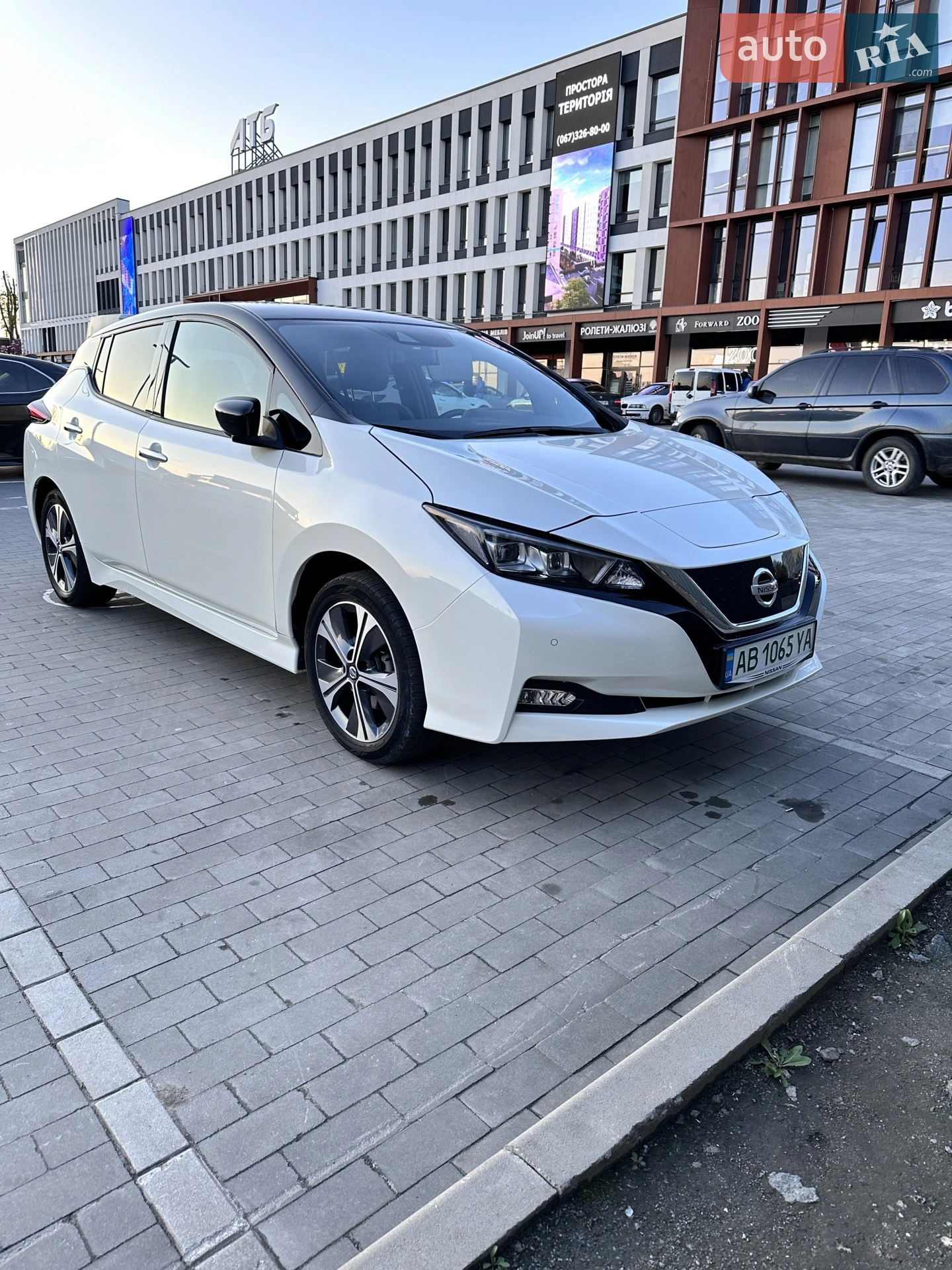 2021 Nissan Leaf - мініатюра 2
