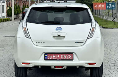 Хетчбек Nissan Leaf 2015 в 