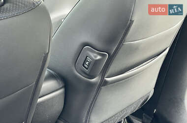 Хетчбек Nissan Leaf 2015 в 