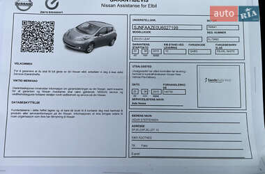 Хетчбек Nissan Leaf 2015 в 