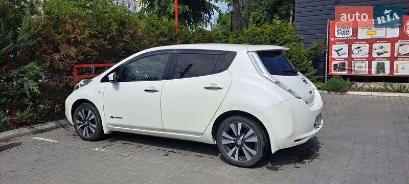 Хетчбек Nissan Leaf 2016 в Вінниці