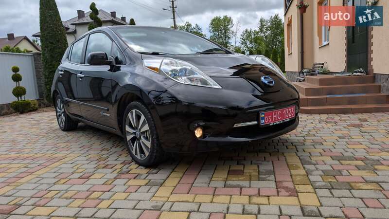 Хэтчбек Nissan Leaf 2014 в Ивано-Франковске