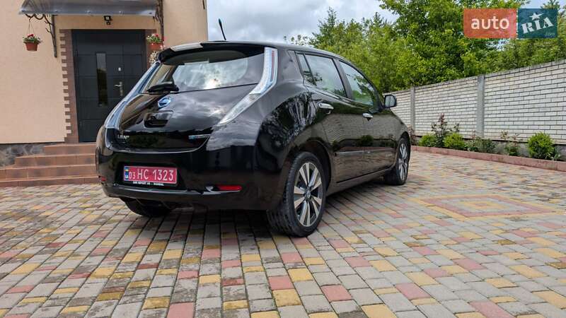 Хэтчбек Nissan Leaf 2014 в Ивано-Франковске