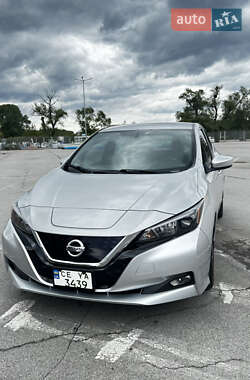 Хэтчбек Nissan Leaf 2018 в 