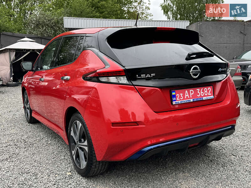 Хэтчбек Nissan Leaf 2020 в Хмельницком