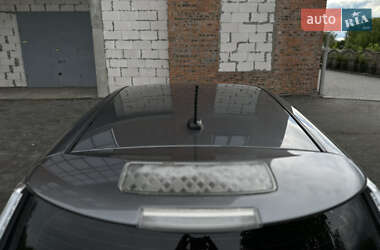 Хэтчбек Nissan Leaf 2015 в 