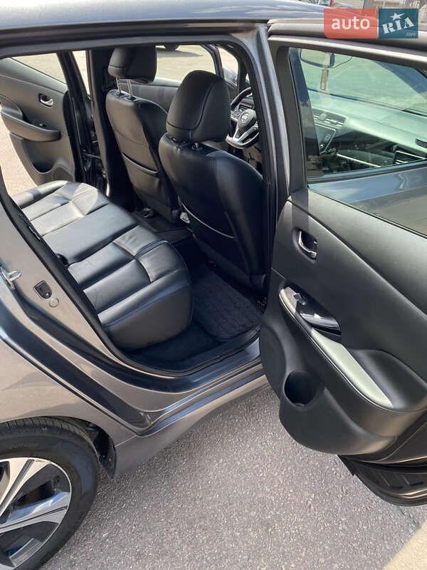 Хетчбек Nissan Leaf 2020 в Житомирі