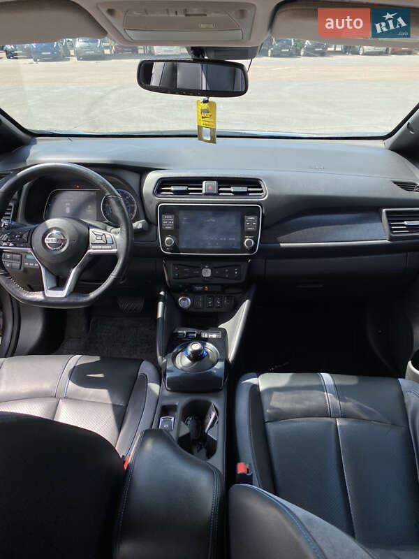 Хетчбек Nissan Leaf 2020 в Житомирі