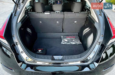 Хэтчбек Nissan Leaf 2020 в 