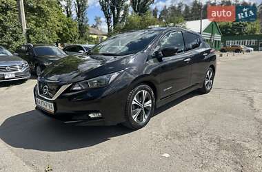Хэтчбек Nissan Leaf 2019 в Киеве