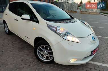 Хэтчбек Nissan Leaf 2013 в Львове