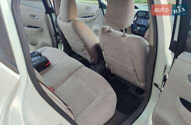 Хетчбек Nissan Leaf 2013 в 