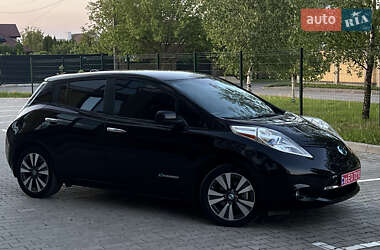 Хэтчбек Nissan Leaf 2014 в 