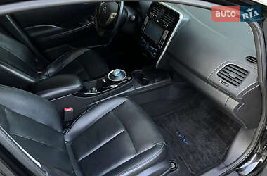 Хэтчбек Nissan Leaf 2014 в 