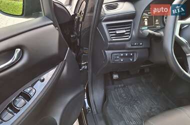Хетчбек Nissan Leaf 2021 в 