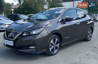 Хэтчбек Nissan Leaf 2019 в Киеве