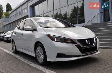 Хетчбек Nissan Leaf 2018 в 