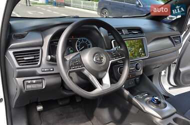 Хетчбек Nissan Leaf 2018 в 