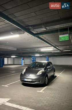 Хетчбек Nissan Leaf 2014 в Києві