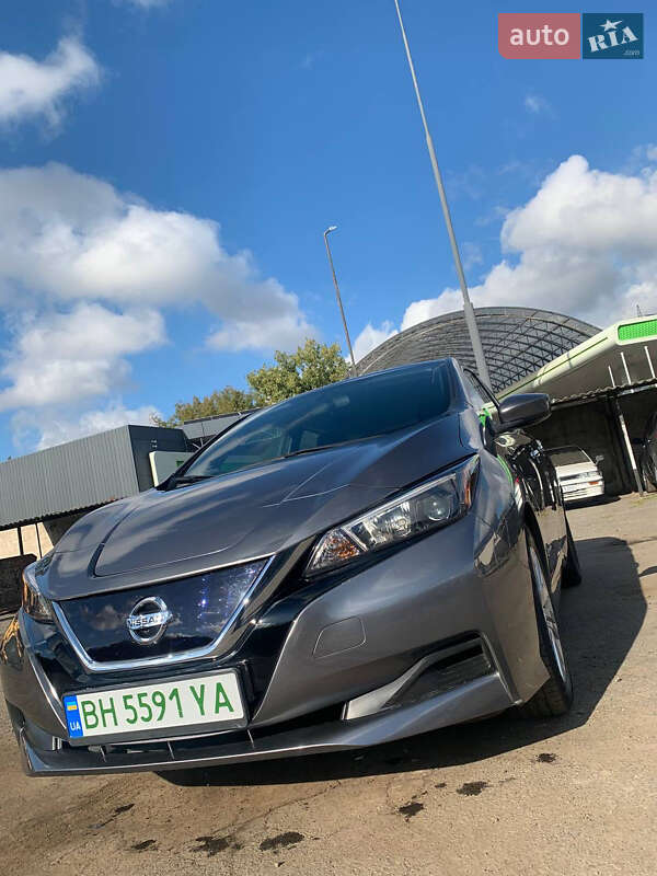 Хэтчбек Nissan Leaf 2019 в Одессе