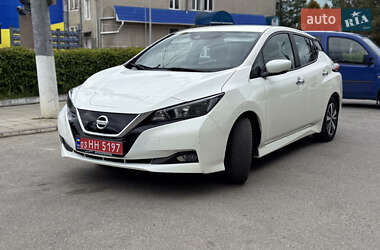 Хэтчбек Nissan Leaf 2021 в Сторожинце