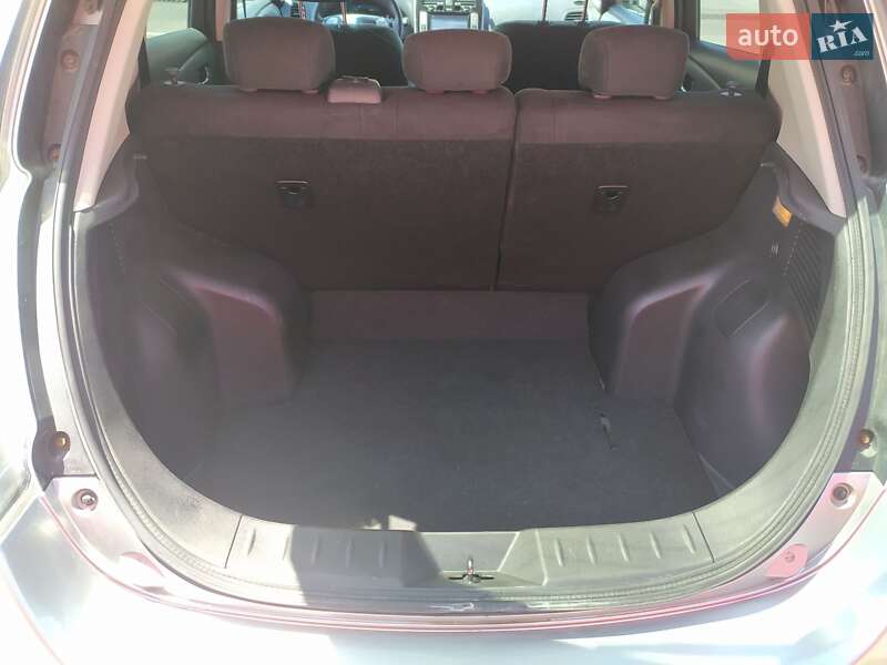 Хетчбек Nissan Leaf 2015 в Кропивницькому