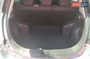 Хэтчбек Nissan Leaf 2015 в 
