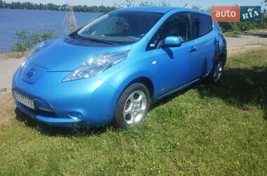Хэтчбек Nissan Leaf 2012 в Днепре