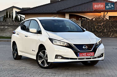 Хетчбек Nissan Leaf 2020 в 