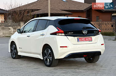 Хетчбек Nissan Leaf 2020 в 