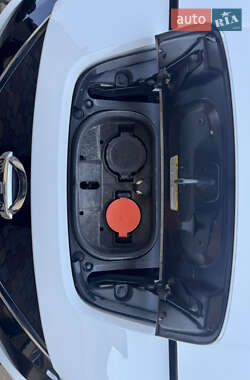 Хэтчбек Nissan Leaf 2019 в 