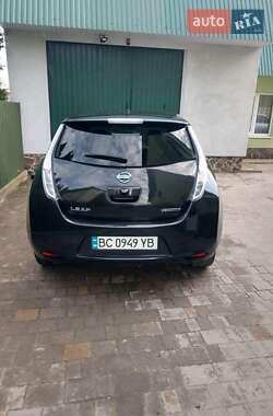 Хэтчбек Nissan Leaf 2016 в 