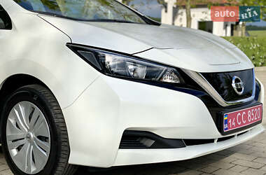 Хэтчбек Nissan Leaf 2021 в 