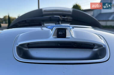 Хэтчбек Nissan Leaf 2013 в 