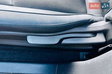 Хетчбек Nissan Leaf 2021 в 