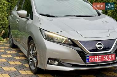 Хэтчбек Nissan Leaf 2020 в 