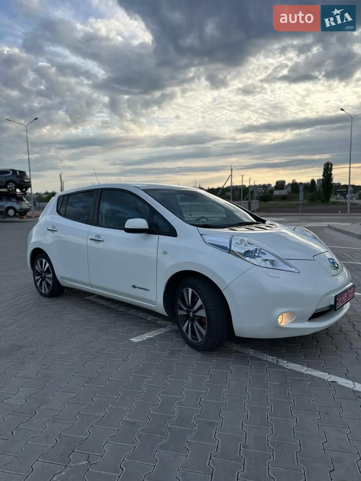 2015 Nissan Leaf - мініатюра 13