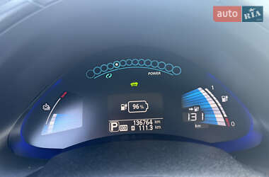 Хэтчбек Nissan Leaf 2014 в 