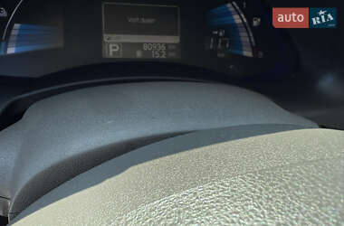Хетчбек Nissan Leaf 2011 в 