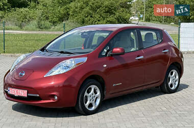 Хетчбек Nissan Leaf 2011 в 